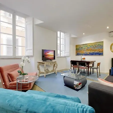 Apartamento Elegant Near Pantheon & Via Del Corso *