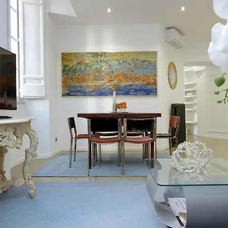 Apartamento Elegant Near Pantheon & Via Del Corso *